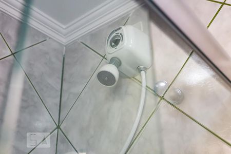 Casa à venda com 180m², 3 quartos e 4 vagas Casa à venda com 180m², 3 quartos e 4 vagasChuveiro