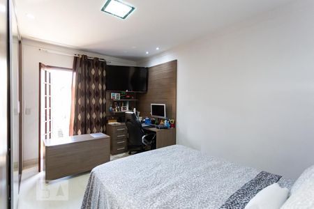 Casa à venda com 180m², 3 quartos e 4 vagas Casa à venda com 180m², 3 quartos e 4 vagasSuíte 3