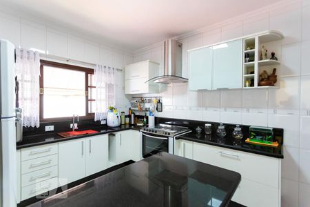 Casa à venda com 180m², 3 quartos e 4 vagas Casa à venda com 180m², 3 quartos e 4 vagasCozinha