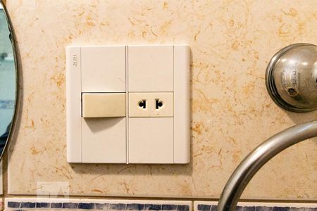 Apartamento à venda com 149m², 3 quartos e sem vaga Apartamento à venda com 149m², 3 quartos e sem vagaBanheiro 2