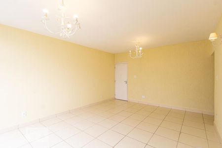 Apartamento à venda com 149m², 3 quartos e sem vaga Apartamento à venda com 149m², 3 quartos e sem vagaSala