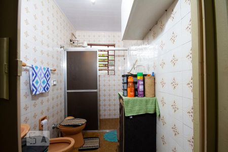 Casa à venda com 130m², 3 quartos e 4 vagasBanheiro