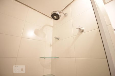 Apartamento para alugar com 56m², 2 quartos e 2 vagasChuveiro