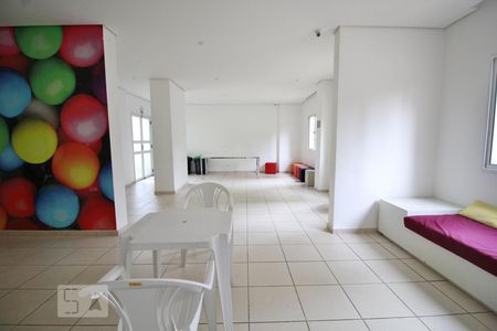 Apartamento para alugar com 56m², 2 quartos e 2 vagasÁrea comum - Salão de festas