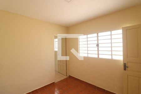 Casa à venda com 220m², 3 quartos e 4 vagasEscritório