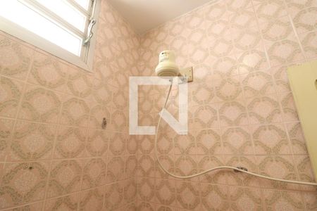 Casa à venda com 220m², 3 quartos e 4 vagasBanheiro 2