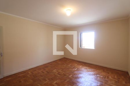 Casa à venda com 220m², 3 quartos e 4 vagasQuarto 2