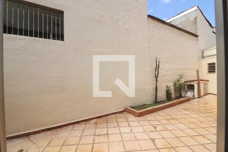 Casa à venda com 220m², 3 quartos e 4 vagasJanela Área de Serviço