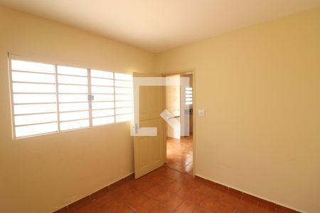 Casa à venda com 220m², 3 quartos e 4 vagasEscritório