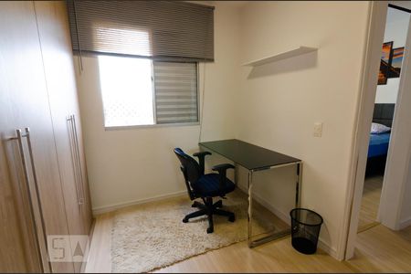 Quarto 2  de apartamento para alugar com 2 quartos, 44m² em Jardim Belém, São Paulo