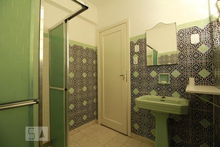 Apartamento à venda com 110m², 2 quartos e sem vagaBanheiro