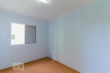 Quarto 1 de apartamento para alugar com 2 quartos, 49m² em Vila Carmosina, São Paulo