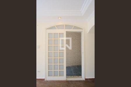 Sala de casa à venda com 3 quartos, 250m² em Cidade Mãe do Céu, São Paulo