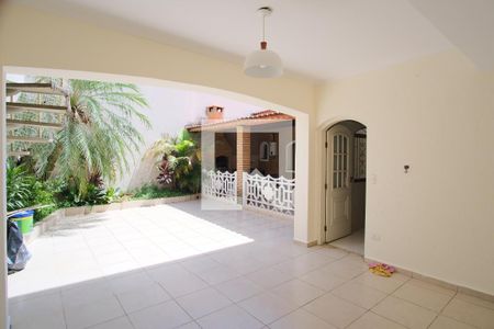Casa à venda com 250m², 3 quartos e 2 vagasQuintal