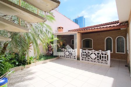 Casa à venda com 250m², 3 quartos e 2 vagasQuintal