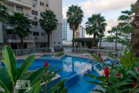 Apartamento à venda com 48m², 1 quarto e 1 vaga Apartamento à venda com 48m², 1 quarto e 1 vagaÁrea comum - Piscina