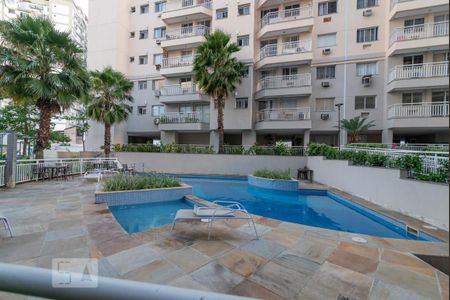 Apartamento à venda com 48m², 1 quarto e 1 vaga Apartamento à venda com 48m², 1 quarto e 1 vagaÁrea comum - Piscina