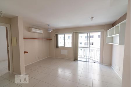 Sala de apartamento à venda com 1 quarto, 48m² em São Francisco Xavier, Rio de Janeiro