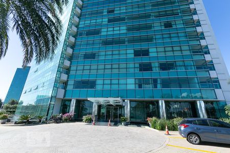 Studio à venda com 45m², 1 quarto e 1 vaga Studio à venda com 45m², 1 quarto e 1 vagaFachada