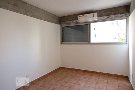 Quarto 2 de apartamento à venda com 3 quartos, 125m² em Itaim Bibi, São Paulo