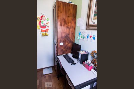 Quarto 2 de apartamento à venda com 3 quartos, 60m² em Calafate, Belo Horizonte