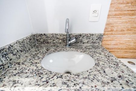 Apartamento para alugar com 42m², 2 quartos e sem vaga Apartamento para alugar com 42m², 2 quartos e sem vagaBanheiro