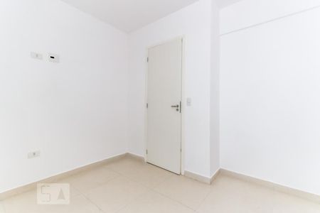 Quarto 1 de apartamento para alugar com 2 quartos, 42m² em Vila Mazzei, São Paulo
