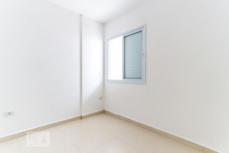 Quarto 1 de apartamento para alugar com 2 quartos, 42m² em Vila Mazzei, São Paulo