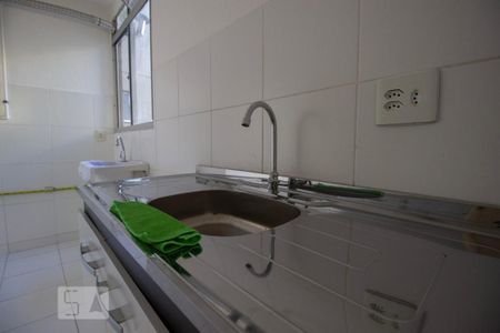 Cozinha de apartamento à venda com 2 quartos, 40m² em São Pedro, Osasco