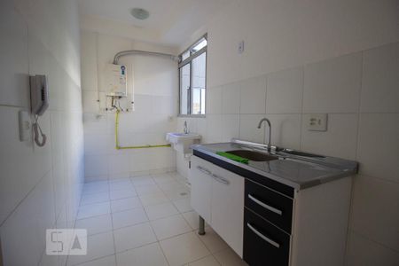Cozinha de apartamento à venda com 2 quartos, 40m² em São Pedro, Osasco