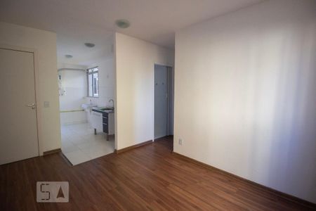 Sala de apartamento à venda com 2 quartos, 40m² em São Pedro, Osasco