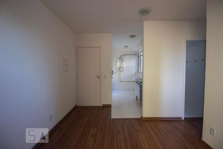 Sala de apartamento à venda com 2 quartos, 40m² em São Pedro, Osasco