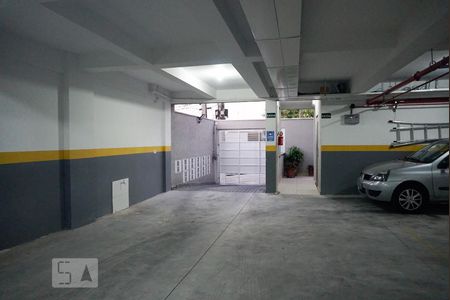 Casa de condomínio para alugar com 42m², 2 quartos e 1 vaga Casa de condomínio para alugar com 42m², 2 quartos e 1 vagaGaragem