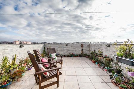 Apartamento à venda com 190m², 2 quartos e 2 vagasCobertura