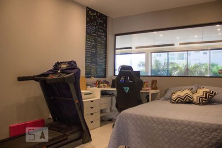 Apartamento à venda com 300m², 4 quartos e 2 vagasQuarto