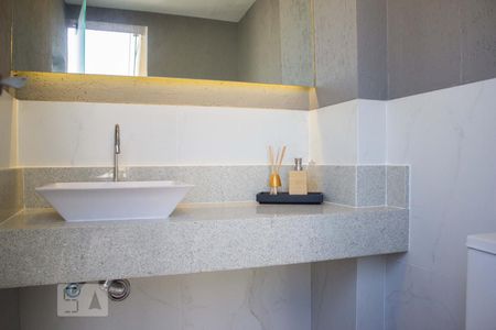 Apartamento à venda com 300m², 4 quartos e 2 vagasLavabo Superior