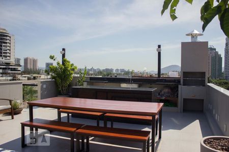 Apartamento à venda com 300m², 4 quartos e 2 vagashofromassagem