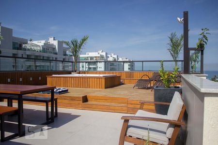 Apartamento à venda com 300m², 4 quartos e 2 vagasArea Externa