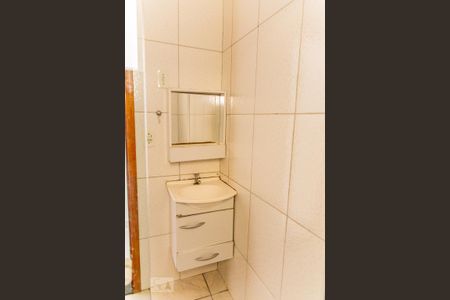 Banheiro de apartamento à venda com 2 quartos, 67m² em Parque das Nações, Santo André