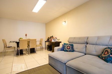 Sala de casa à venda com 2 quartos, 270m² em Vila Mangalot, São Paulo