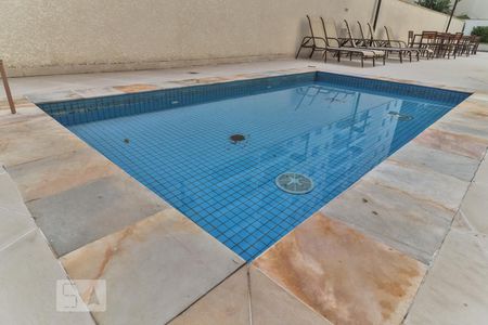 Apartamento à venda com 74m², 2 quartos e 1 vagaPiscina