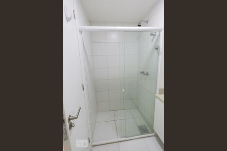 Apartamento à venda com 74m², 2 quartos e 1 vagaBanheiro da Suíte