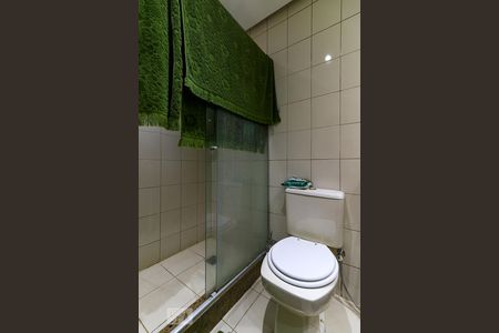 Casa à venda com 236m², 5 quartos e 3 vagas Casa à venda com 236m², 5 quartos e 3 vagasBanheiro da Suíte 3