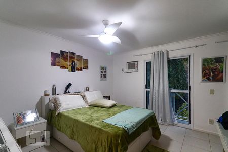 Casa à venda com 236m², 5 quartos e 3 vagas Casa à venda com 236m², 5 quartos e 3 vagasSuíte 3