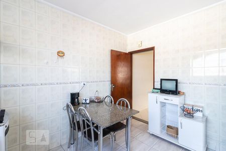 Casa à venda com 182m², 3 quartos e 3 vagasCozinha