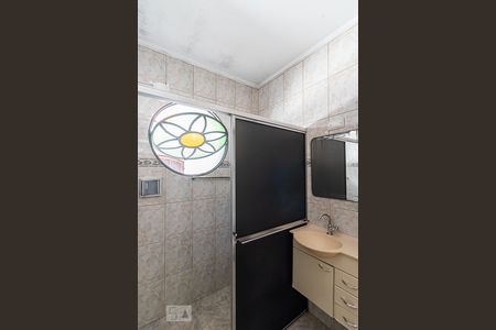 Casa à venda com 182m², 3 quartos e 3 vagasBanheiro 2