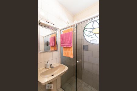 Casa à venda com 182m², 3 quartos e 3 vagasBanheiro da Suíte