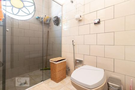 Casa à venda com 182m², 3 quartos e 3 vagasBanheiro da Suíte