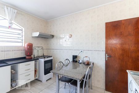 Casa à venda com 182m², 3 quartos e 3 vagasCozinha