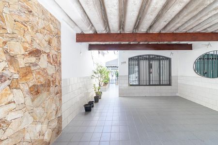 Casa à venda com 182m², 3 quartos e 3 vagasGaragem
